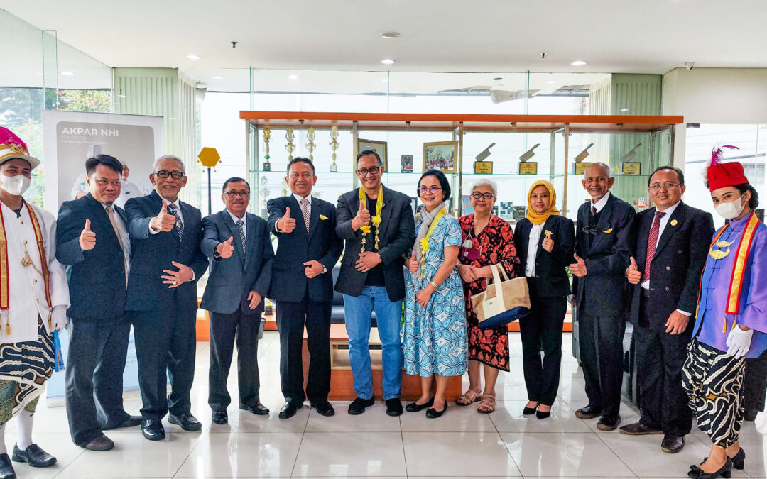 Chef Degan Septoadji Bagikan Kisah Sukses Menjadi Chef Internasional di Hadapan Mahasiswa Akpar NHI Bandung